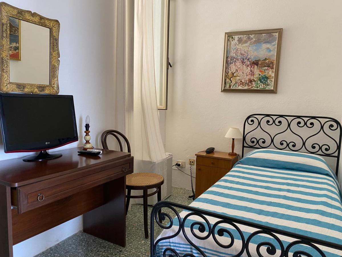 Hotel Diana 3*