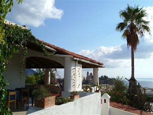 Diana Hotel 3*